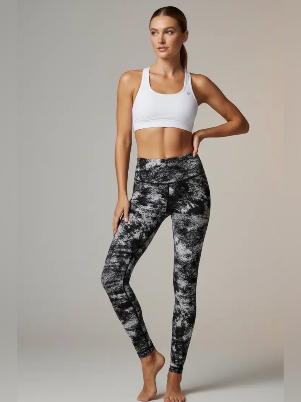 Lululemon Wunder Under Aerify Jacquard Black Alpine White